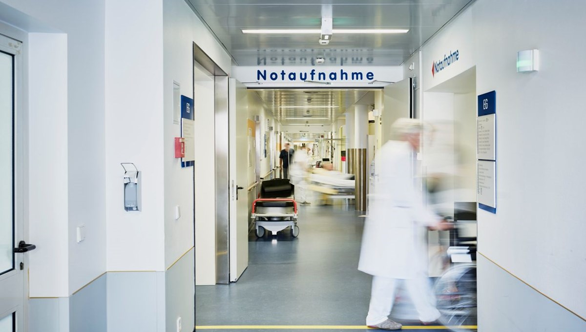 Almanya'da bazı hastanelerin iflas edebileceği açıklandı