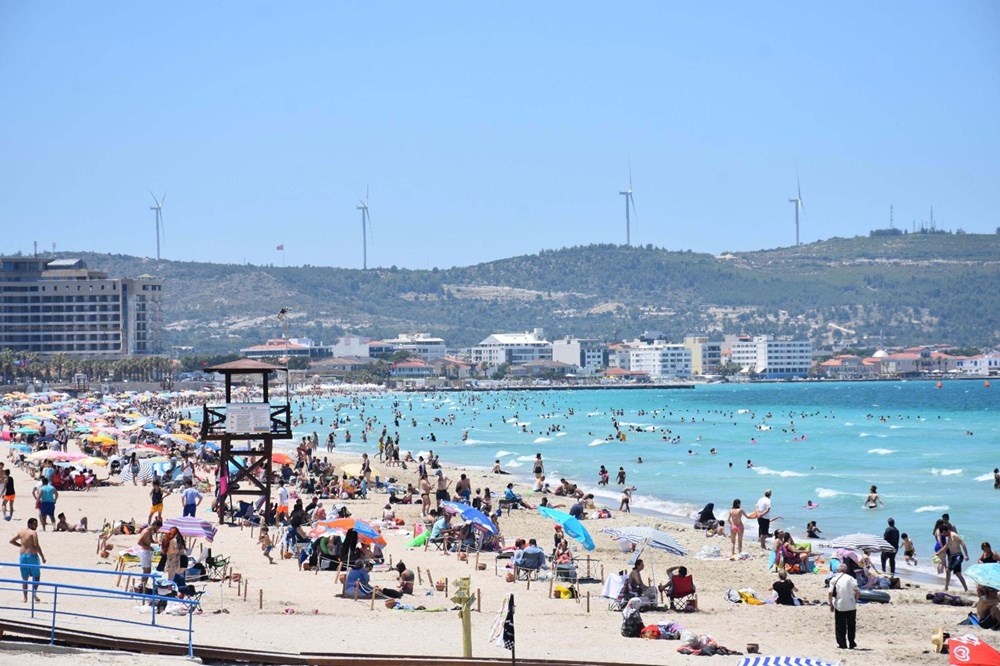 Çeşme'de "Havlunu al da gel" protestoları | Ünlü beachlerin giriş ücreti ortalama 600 TL'yi buldu - 6