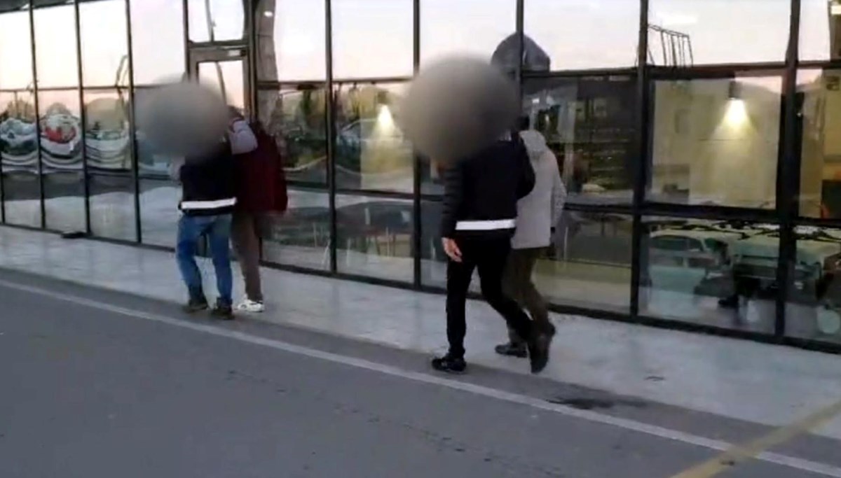 Tapu müdürlüğüne rüşvet operasyonu: 8 gözaltı Tapu müdürlüğüne rüşvet operasyonu: 8 gözaltı