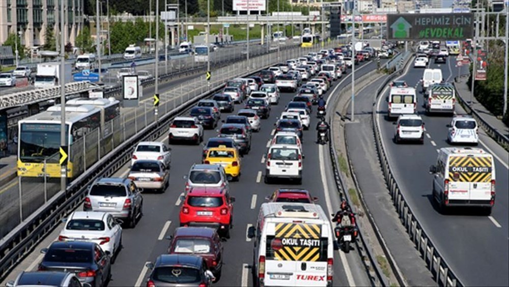 Trafikte yeni cezalar: Ehliyetlerine el konulacak - 6