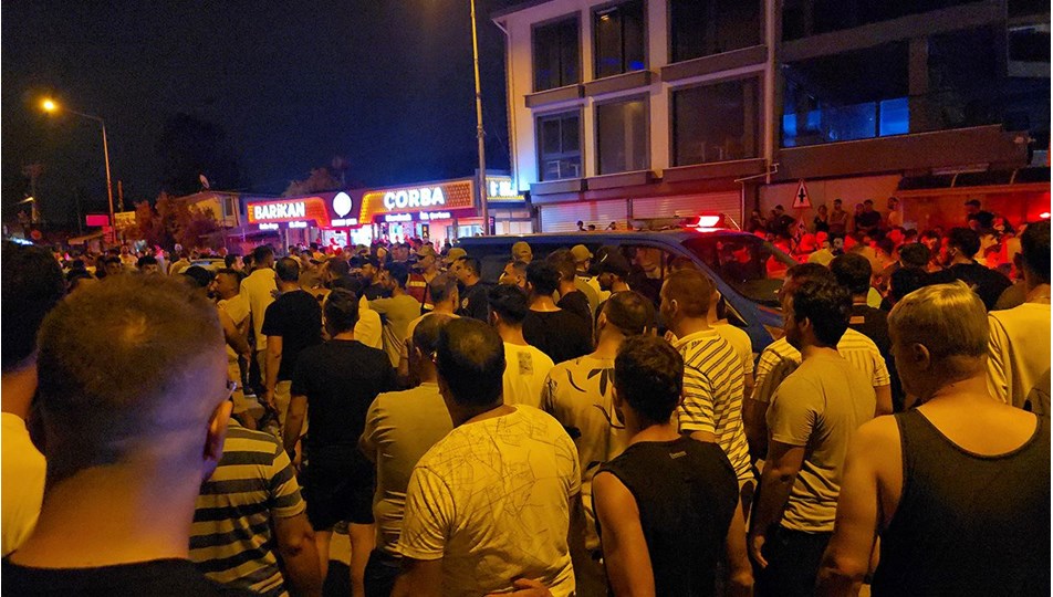 Hatay'da olaylı gece: Bıçaklayıp lokantaya sığındılar
