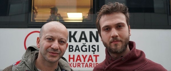 "Ãukur" oyuncularÄ±ndan kÃ¶k hÃ¼cre baÄÄ±ÅÄ± ("ÃykÃ¼ Arin ve diÄer lÃ¶semi hastalarÄ±na umut olalÄ±m")