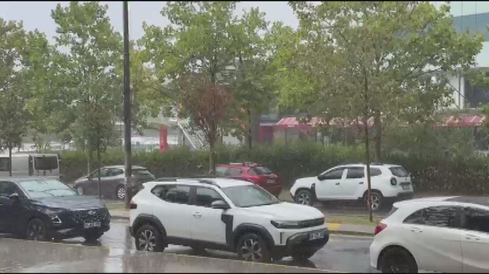 İstanbul'da beklenen yağmur başladı - 11