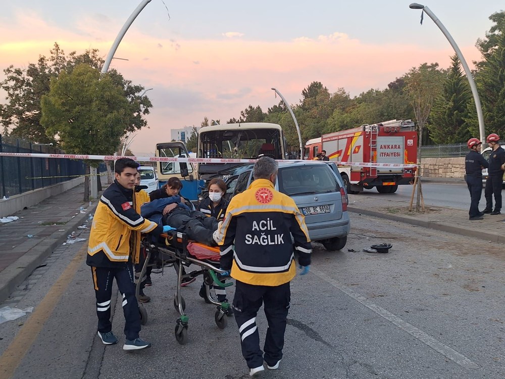 Ankara'da otomobil ile minibüs kafa kafaya çarpıştı: 1 ölü, 14 yaralı - 5