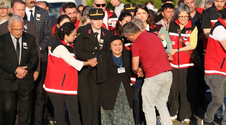 Şehitler son yolculuğuna uğurlanıyor - 3