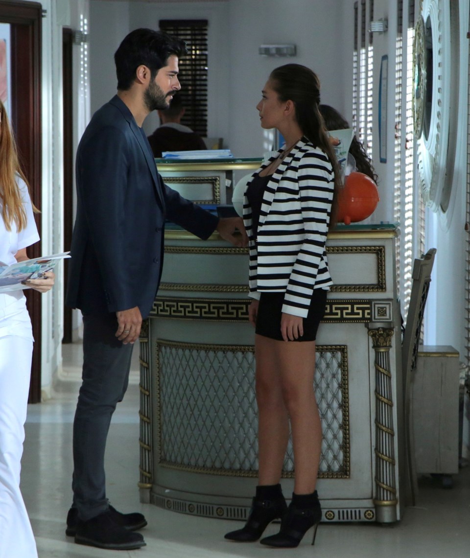 Kara Sevda'da Emir'in planı tuttu (39.bölüm) - 2