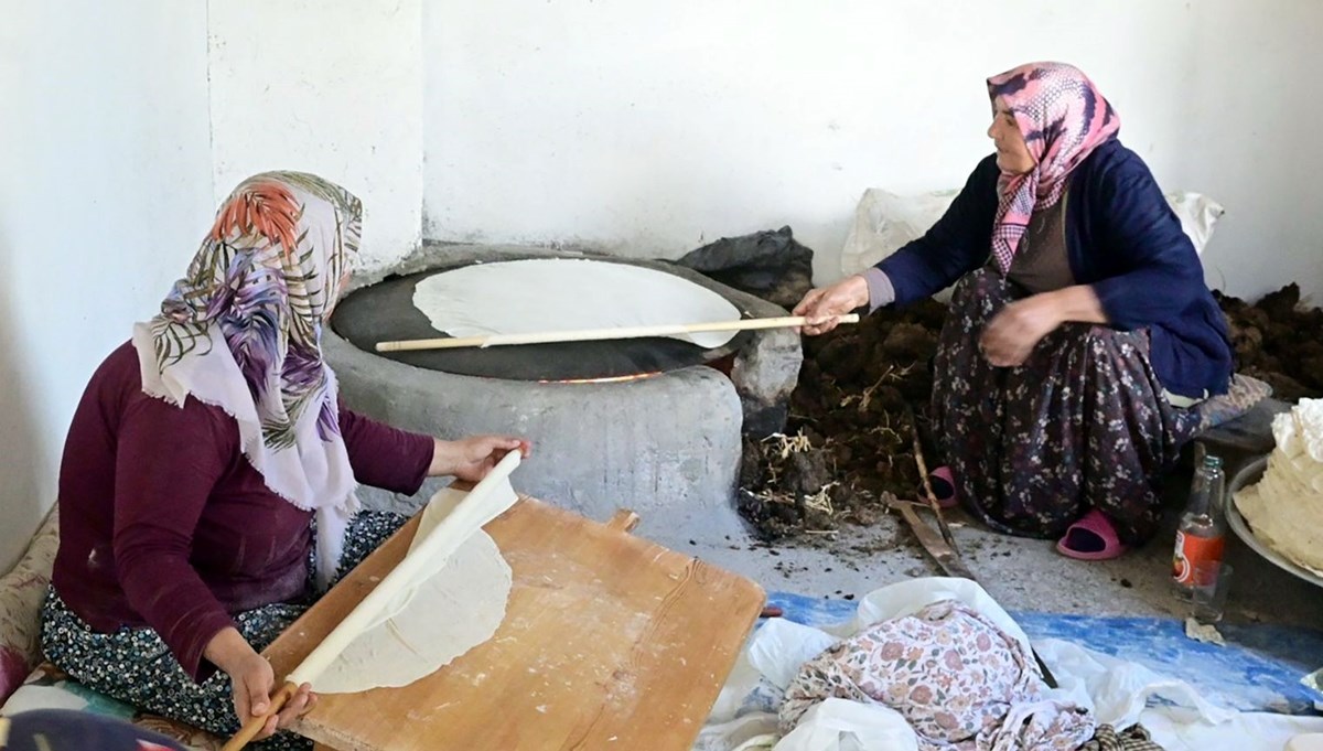 İmece geleneğiyle kış hazırlığı: Sofraların vazgeçilmezi oluyor İmece geleneğiyle kış hazırlığı: Sofraların vazgeçilmezi oluyor
