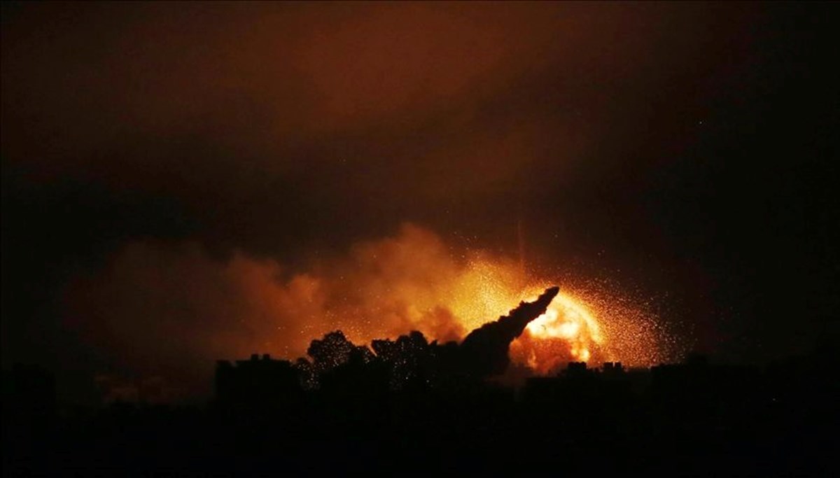 İsrail'den Gazze'ye yeni hava saldırısı: 15 kişi öldü İsrail'den Gazze'ye yeni hava saldırısı: 15 kişi öldü