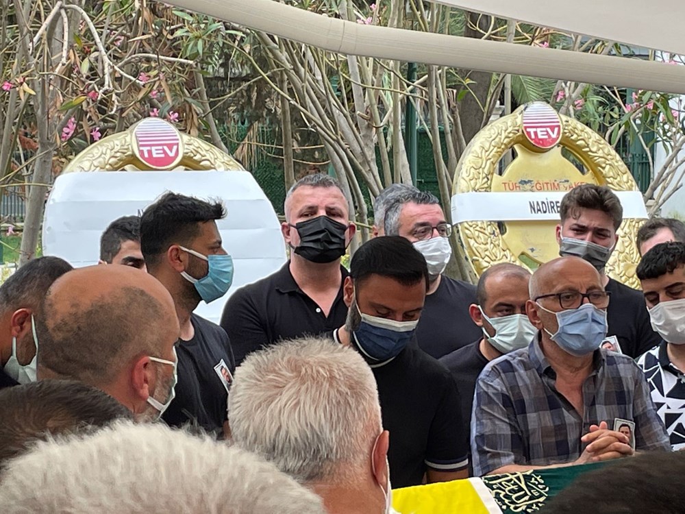 Alişan'ın kardeşi Selçuk Tektaş son yolculuğuna uğurlandı - 5