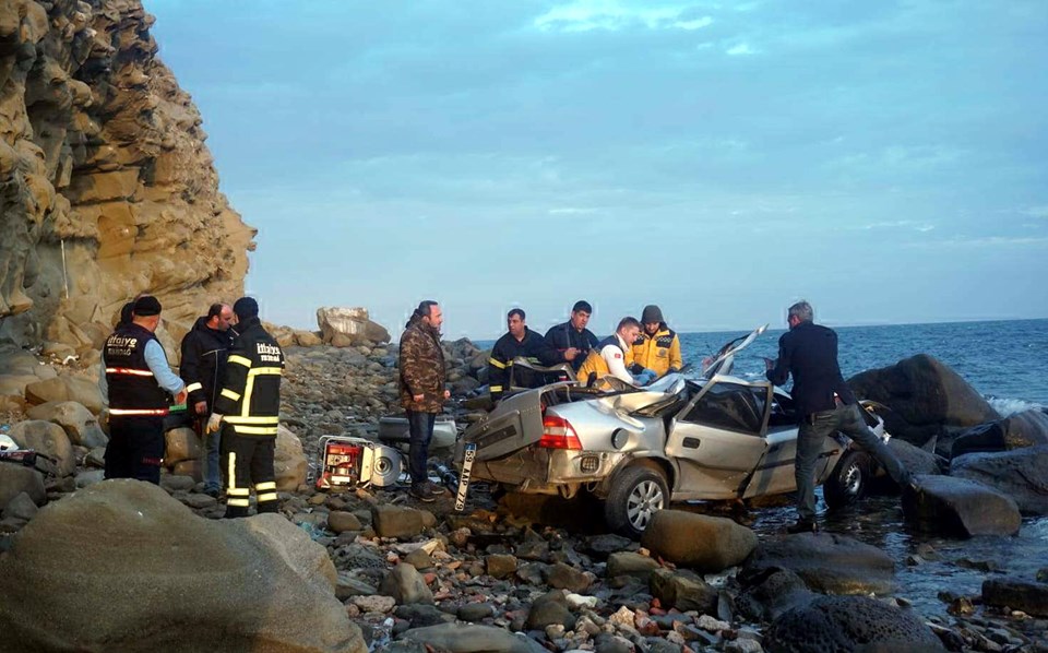 Üvey kızına istismar sanığı, tahliyenin ardından otomobiliyle intihar etti - 1