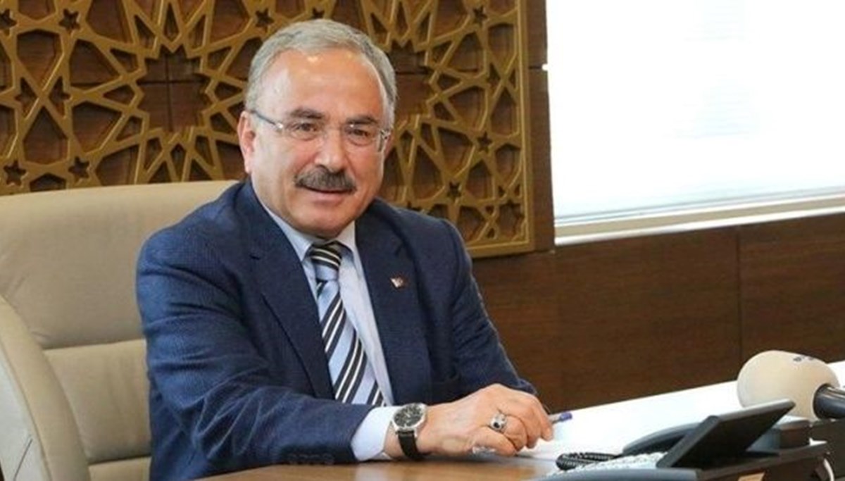 Ordu Büyükşehir Belediye Başkanı Hilmi Güler mazbatasını aldı Ordu Büyükşehir Belediye Başkanı Hilmi Güler mazbatasını aldı