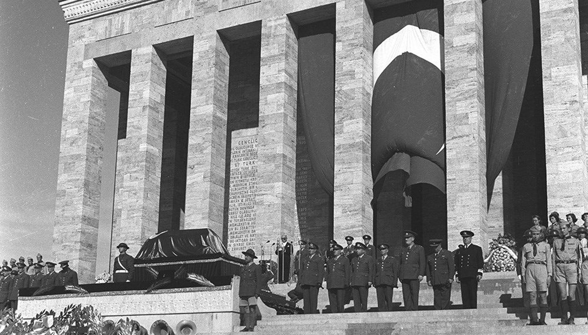 Milletin kalbinin attığı yer: Anıtkabir (3. Bölüm)