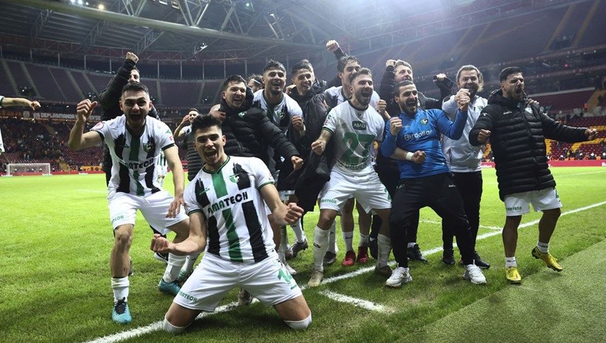 Denizlispor'da transfer yasağının kalkması için 100 milyon liraya ihtiyaç var