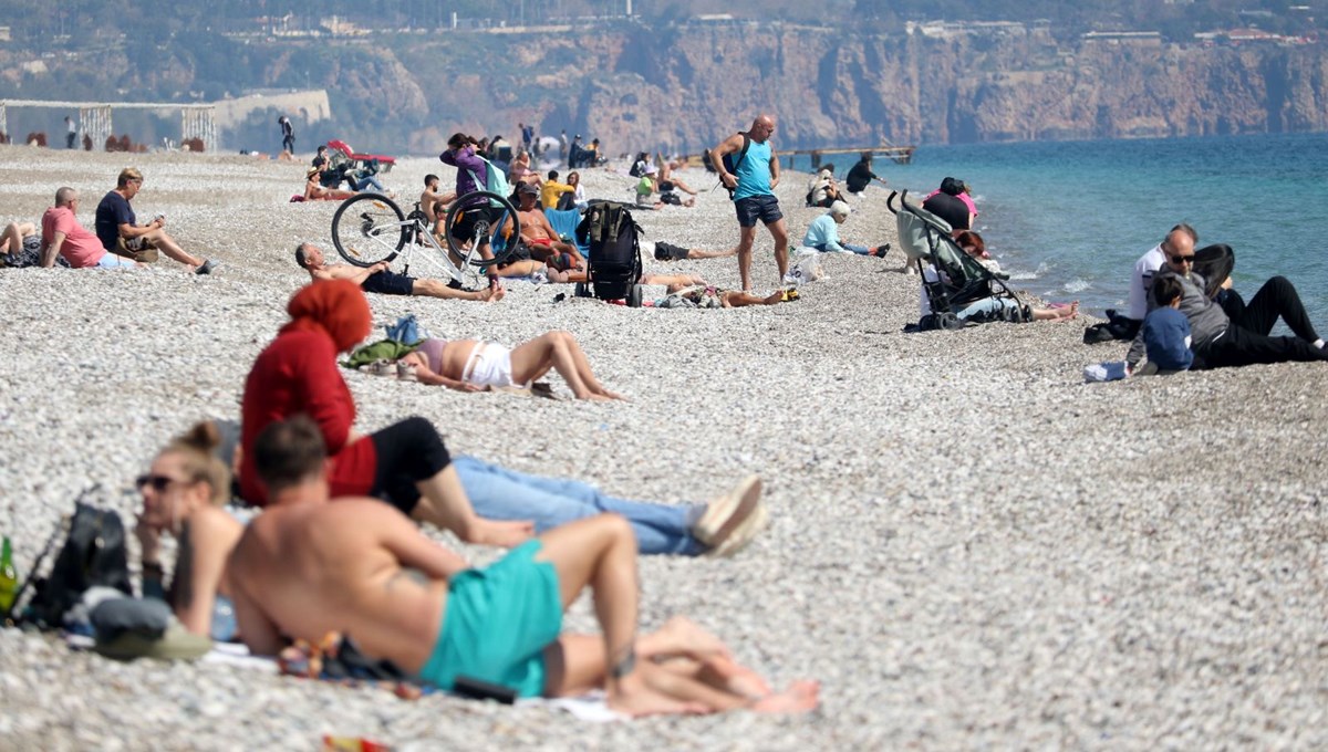 Antalya'ya yaz geldi