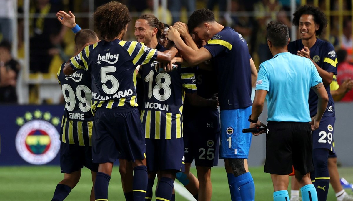 SON DAKİKA: Avrupa Ligi: Fenerbahçe tur kapısını Kadıköy'de açtı