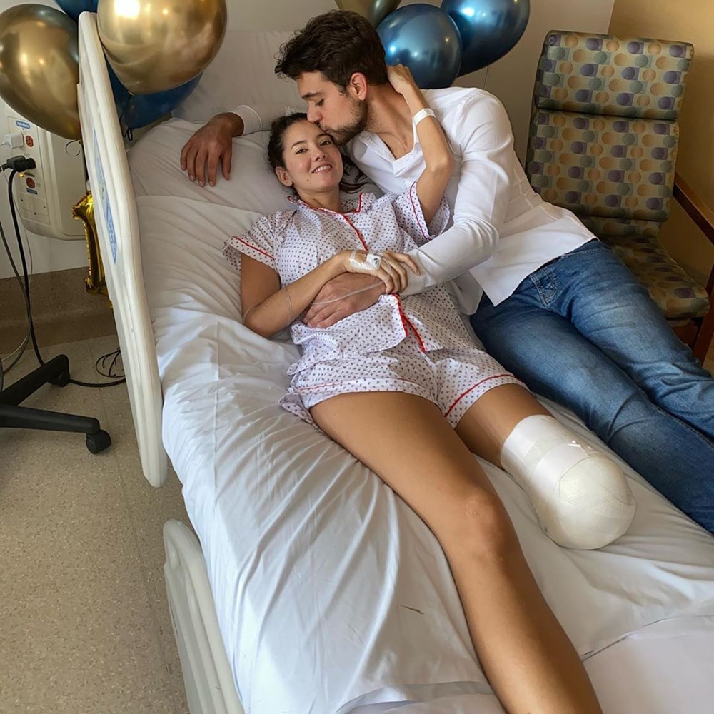 Eski Kolombiya Güzeli
Daniella Alvarez'in bacağı kesildi - 12