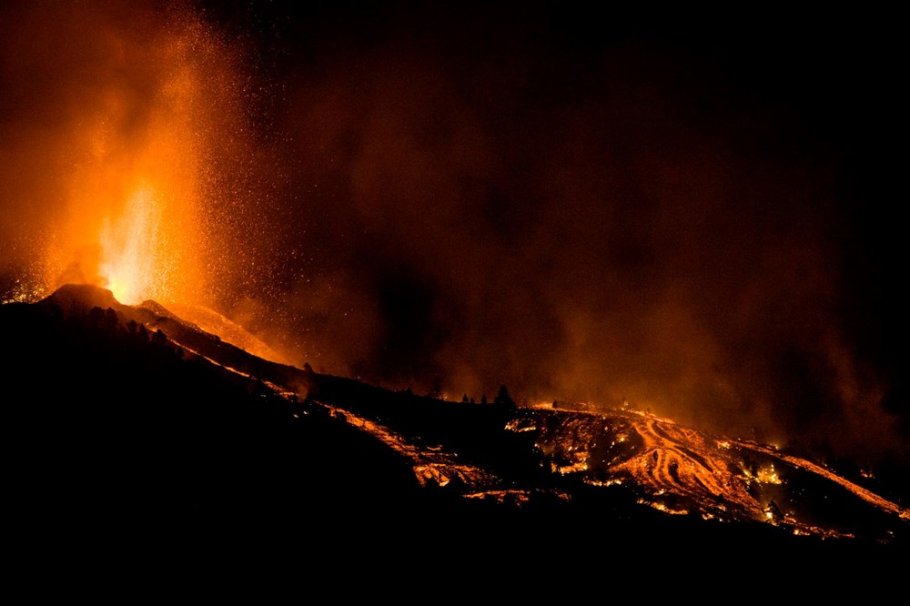 La Palma'da kabus sürüyor: Evleri kül eden lav akışı hızlandı - 18