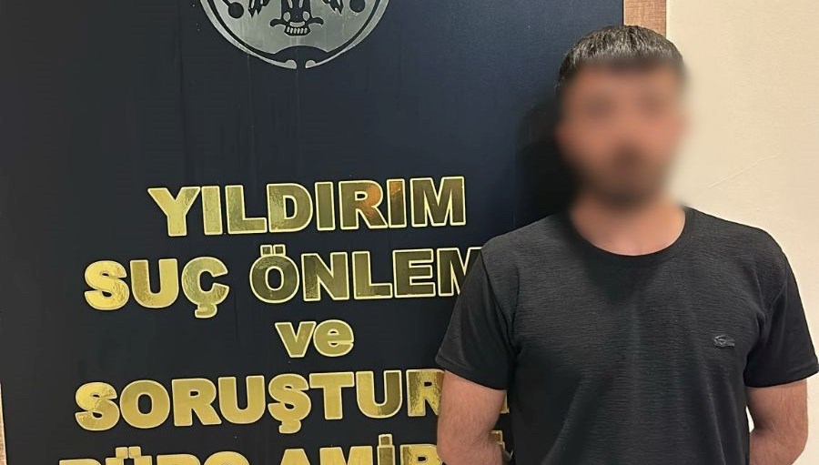 Uyuşturucu şüphelisi kahvehanenin tuvaletinde yakalandı