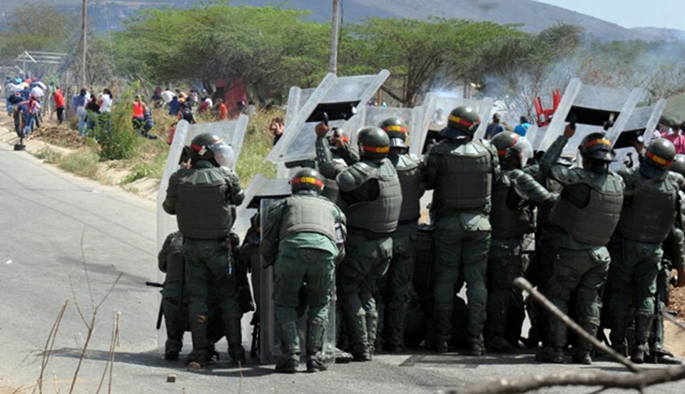 Venezuela'da cezaevinde isyan: 61 ölü  - 1