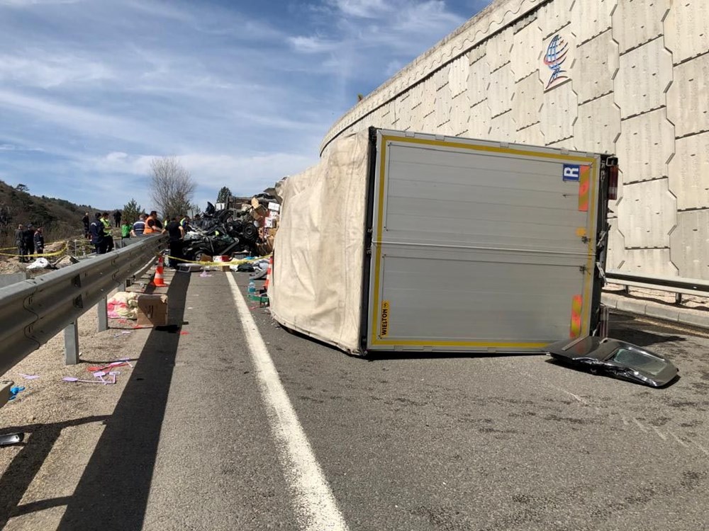 Çankırı'da katliam gibi kaza: 4 ölü, 2'si polis 3 yaralı - 7