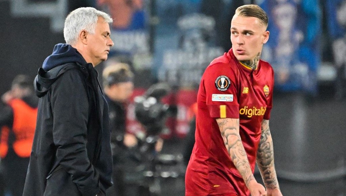 Beşiktaş, Mourinho'nun eski öğrencisi Karsdorp'u istiyor (26 Ağustos 2024 transfer haberleri) Beşiktaş, Mourinho'nun eski öğrencisi Karsdorp'u istiyor (26 Ağustos 2024 transfer haberleri)