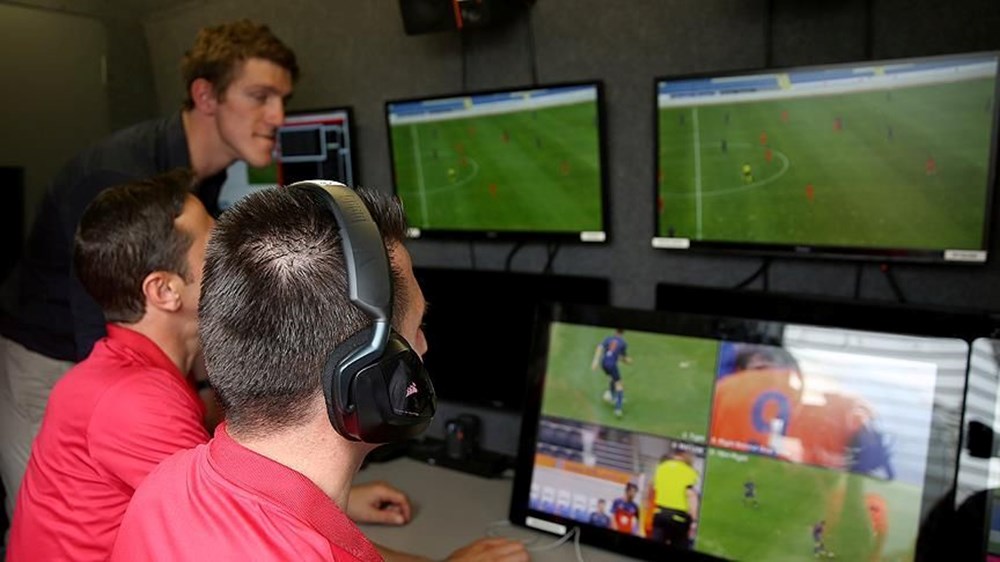 Dünya futbolunda büyük skandal: Hakem, VAR odasında canlı bahis yaptı - 7