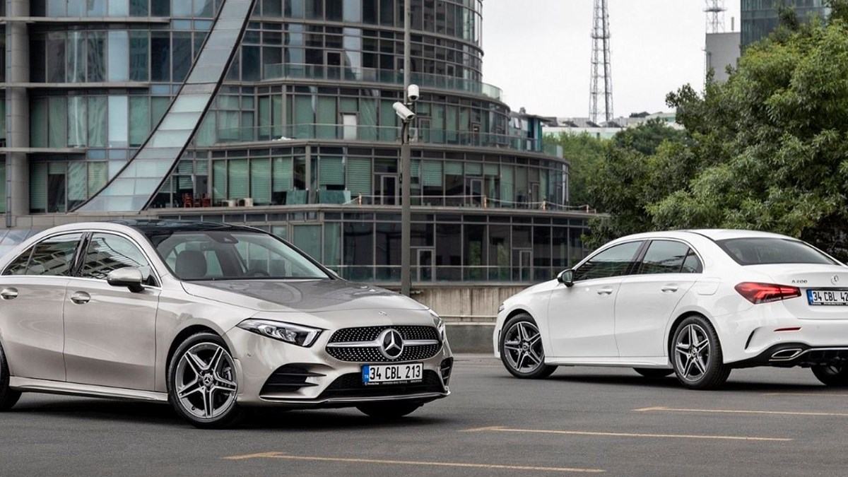 yeni mercedes benz a serisi sedan