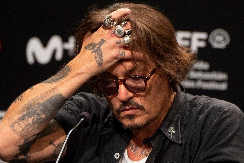 Johnny Depp Sırbistan'dan liyakat madalyası aldı - 6