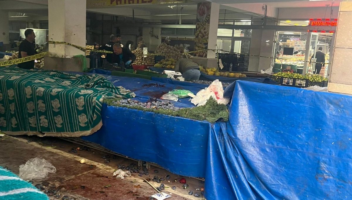 Pazarcıların 'tezgah yeri' kavgasında kan aktı