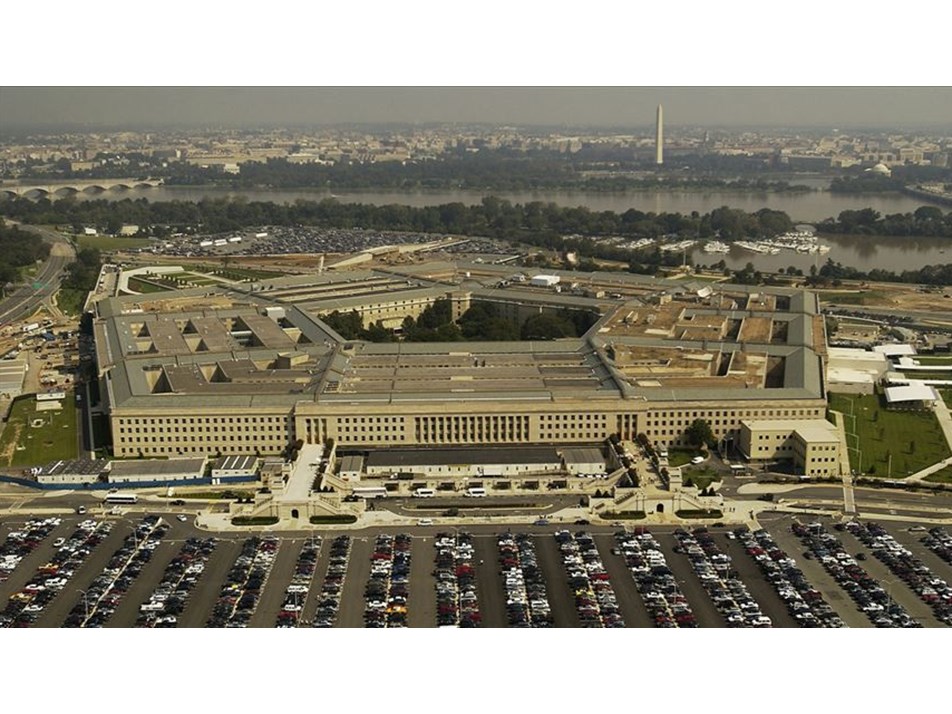 Pentagon, binlerce çalışanı işten çıkaracak