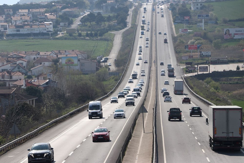 Tatil Bitimi İstanbul Yolunda Kilit: Tekirdağ'da Trafik Alarmı 72 5eAQrSuY0US YMVe9SFr1w