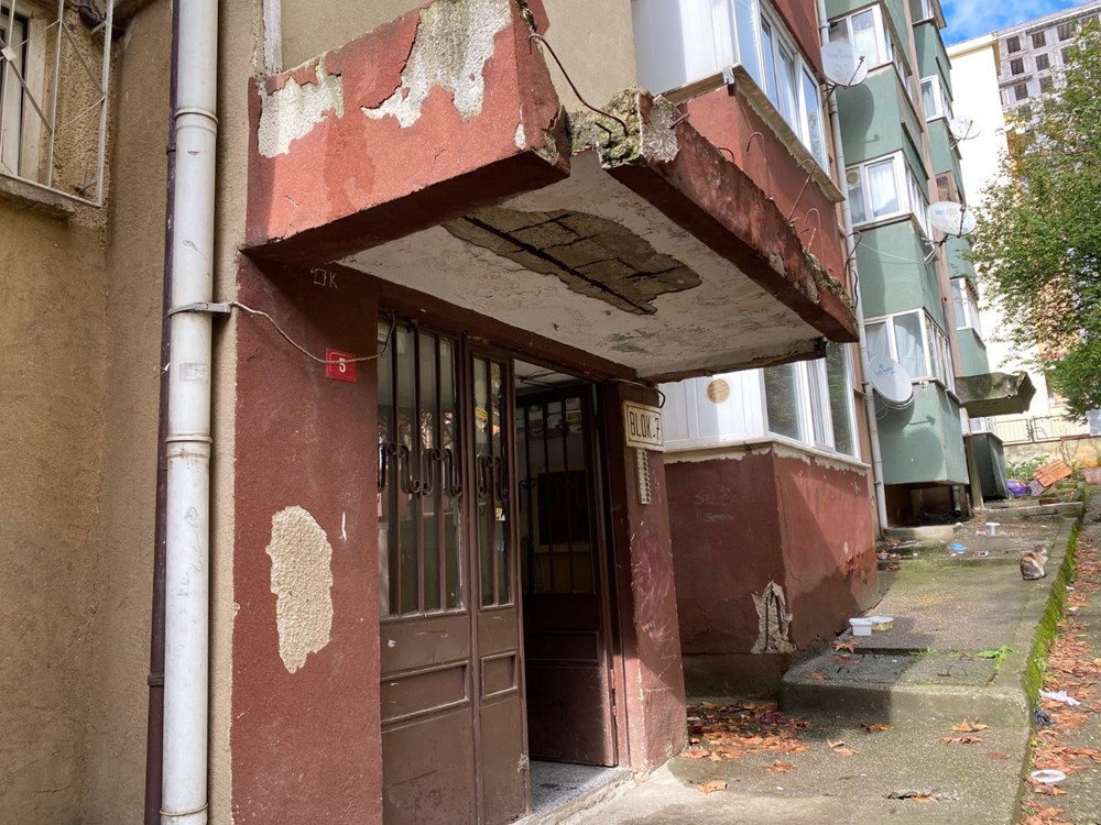 İstanbul, Kartal'da riskli binalarda deprem korkusu ile yaşıyorlar - 3