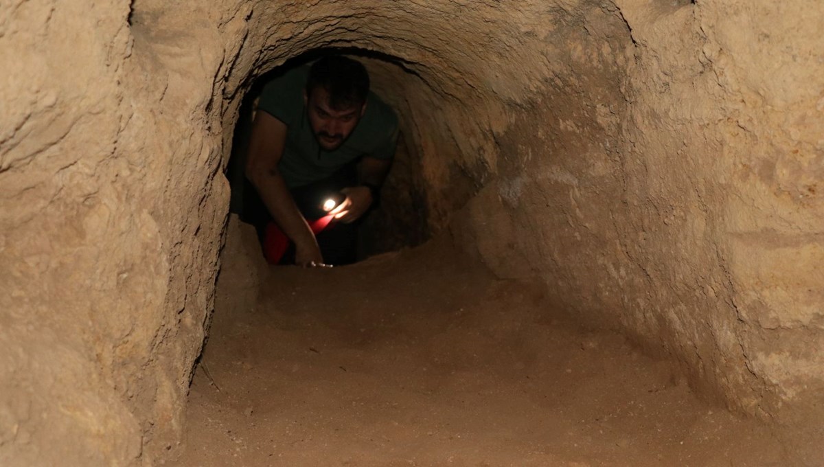 Hadrianopolis Antik Kenti'nde 5 bin 500 yıllık kaya yerleşkesi gün yüzüne çıkarılıyor Hadrianopolis Antik Kenti'nde 5 bin 500 yıllık kaya yerleşkesi gün yüzüne çıkarılıyor