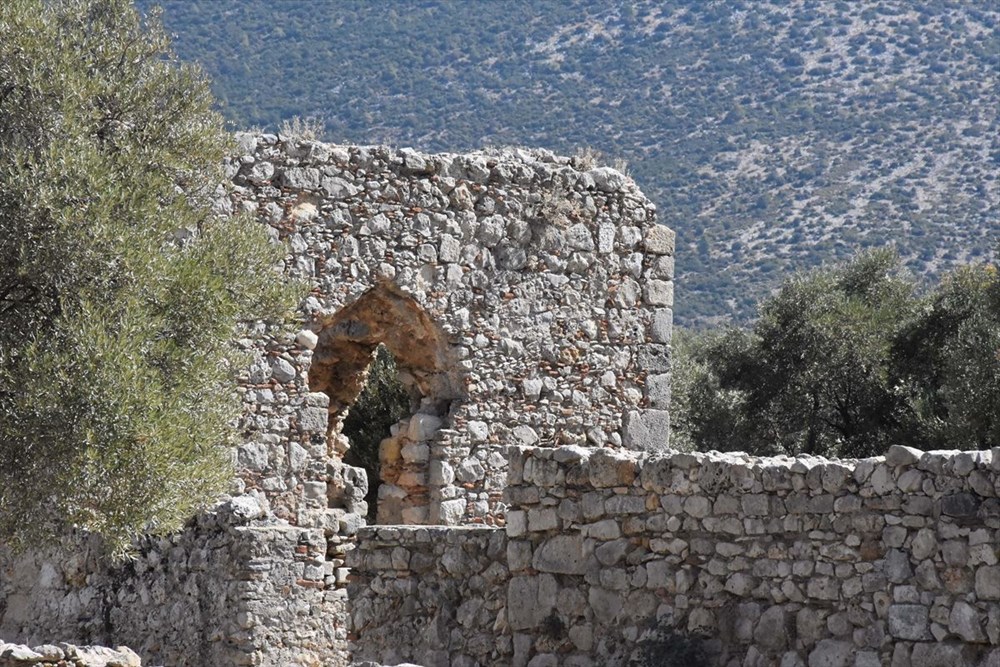 Beçin Antik Kenti'ndeki kazılarda bulunan oyuncaklar Roma ve Türk dönemine ışık tutuyor - 8