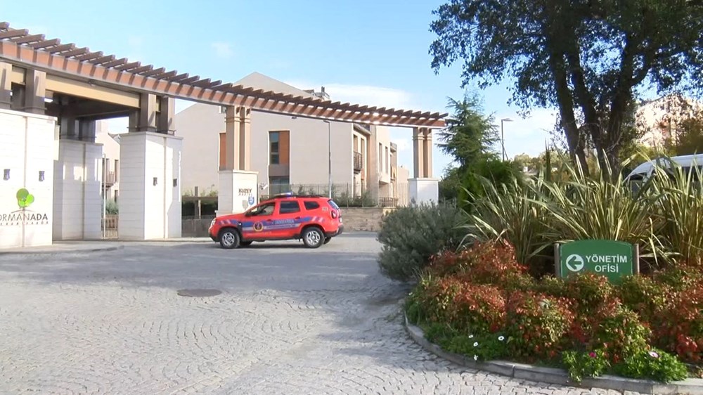 Sırp çete liderinin cesedi için villa bahçesinde keşif - 4