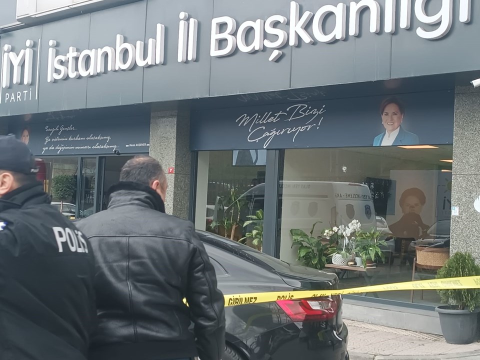 İYİ Parti İstanbul İl Başkanlığına ateş açıldı - 1