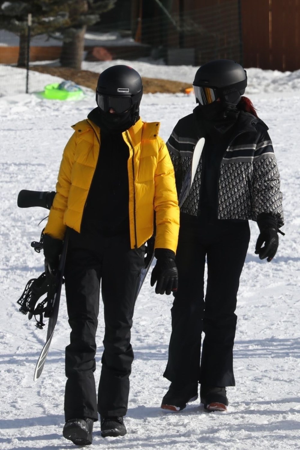 Kylie Jenner ve Kendall Jenner Aspen'de kayak tatili yapıyor - 1