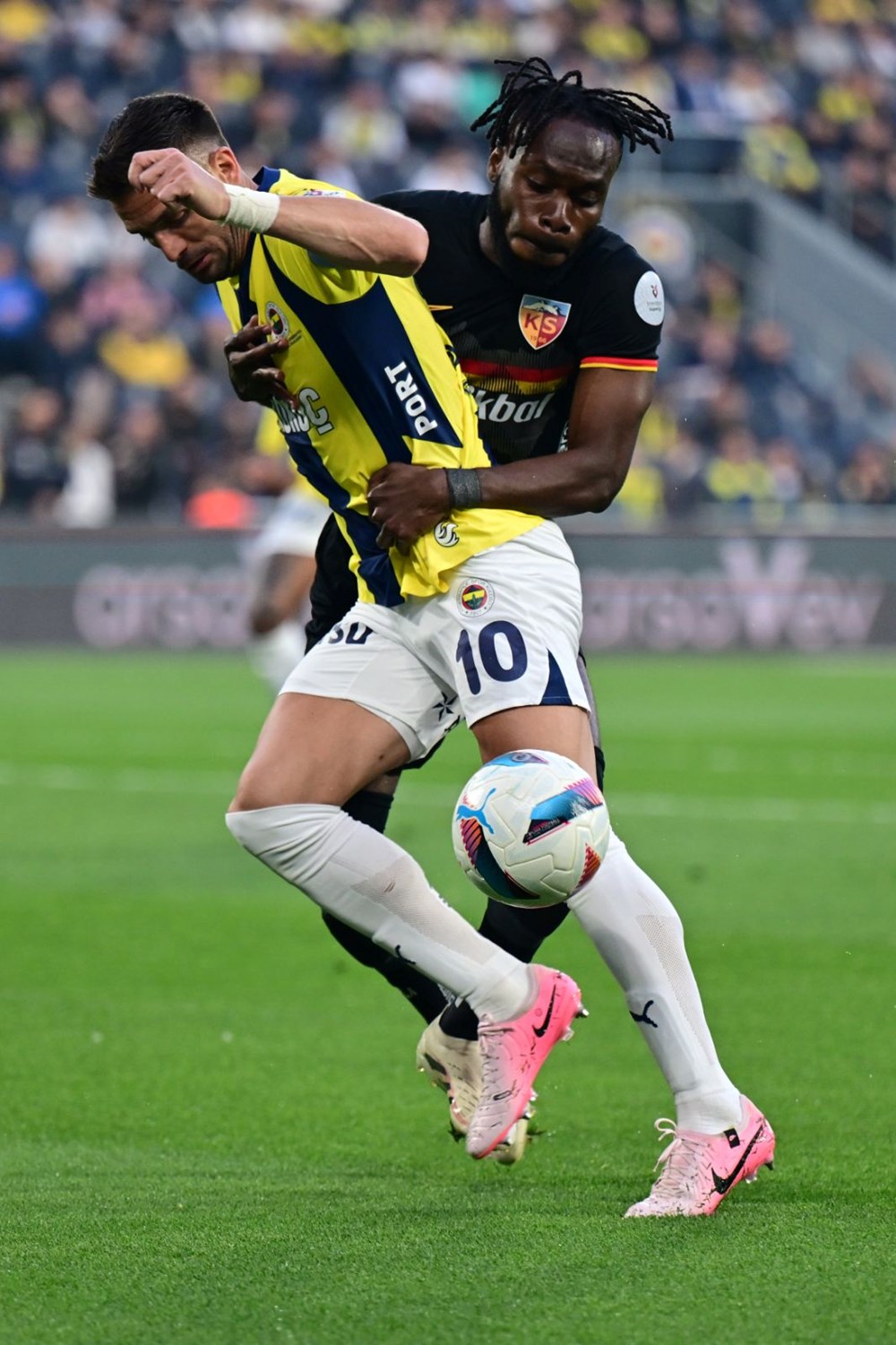 Fenerbahçe, Kayserispor karşısında 90+4'te yıkıldı 82 5jYmD8Xp6U bWZnKWl7weg