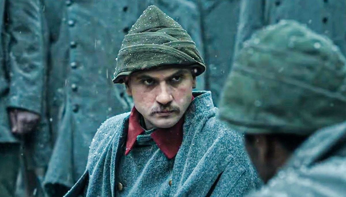 Atatürk filmi gişenin zirvesinden inmiyor (24-26 Kasım Türkiye gişesi) Atatürk filmi gişenin zirvesinden inmiyor (24-26 Kasım Türkiye gişesi)