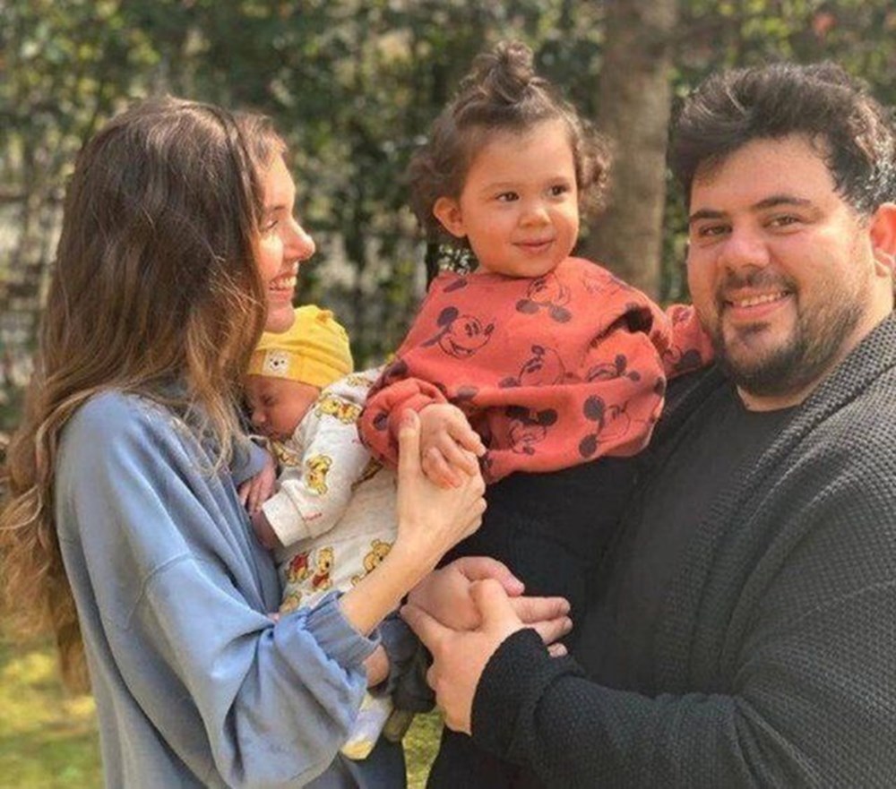 Berfu Yenenler'den esprili paylaşım: Son iki senemin özeti - 7