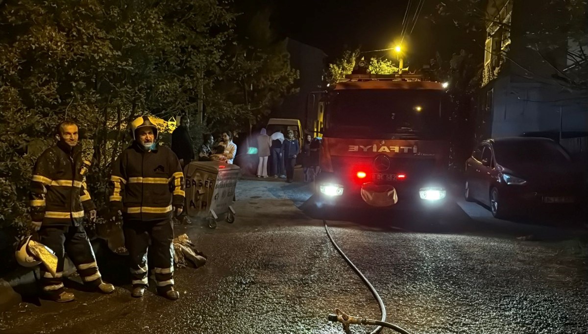 Apartmanda çıkan yangını itfaiye söndürdü