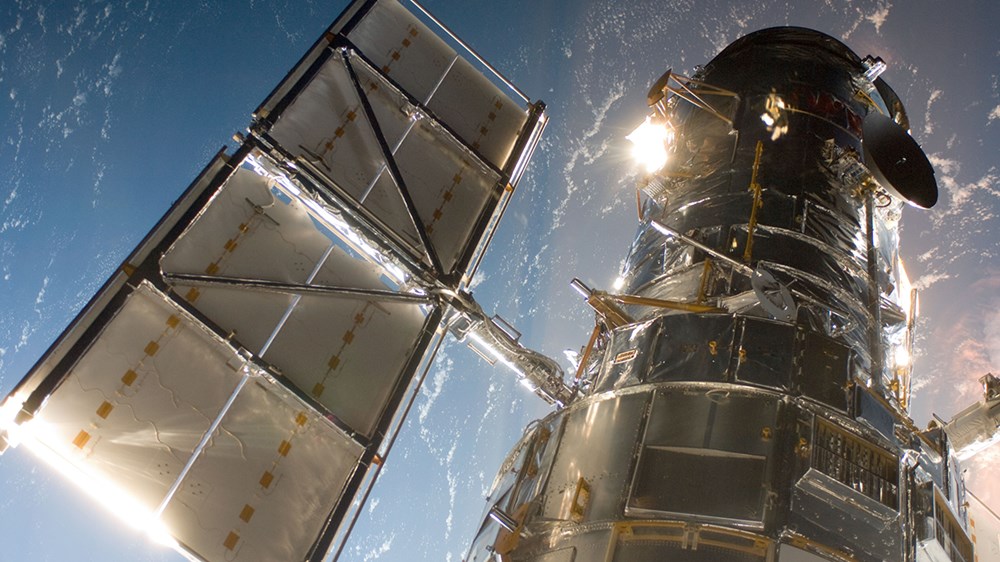 NASA Dünya'dan 3,4 milyar ışık yılı uzaklıkta bir'Einstein halkası' görüntüledi - 3