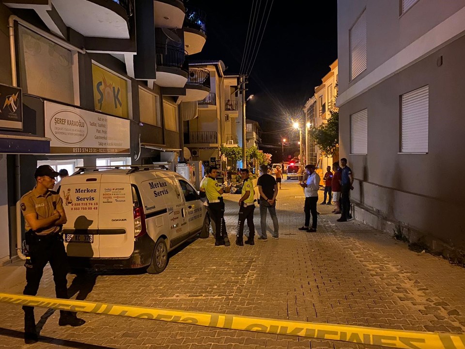 İzmir Çeşme'de silahlı saldırı: 1 ölü, 1 yaralı - 1