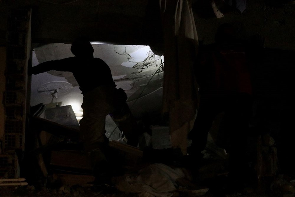 6 SAAT SONRA 1 KİŞİ SAĞ ÇIKARILDI