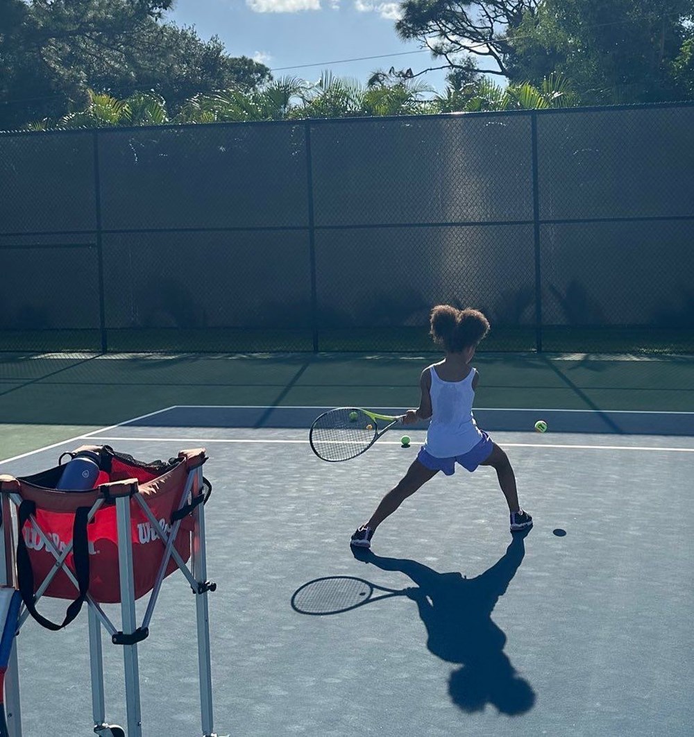 Küçük Olympia annesi Serena Williams'ın izinden gidiyor - 2