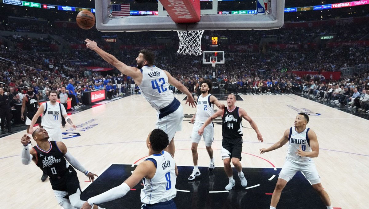 Dallas, Clippers karşısında seriyi 1-1'e getirdi Dallas, Clippers karşısında seriyi 1-1'e getirdi