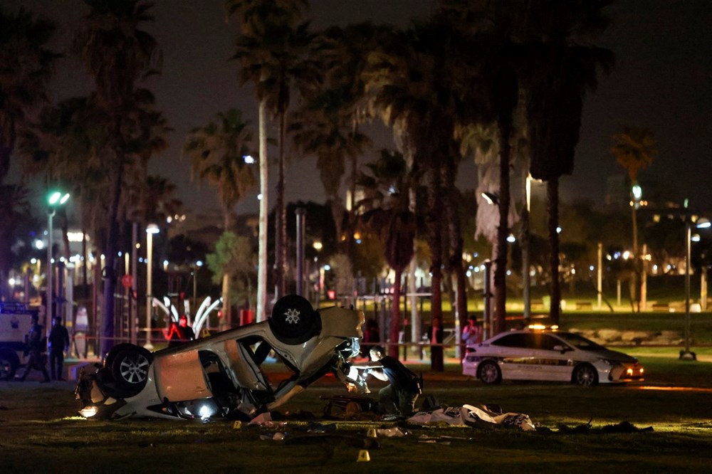 İsrail'de bir araç kalabalığın arasına daldı: 1 turist öldü, 6 kişi yaralandı - 2