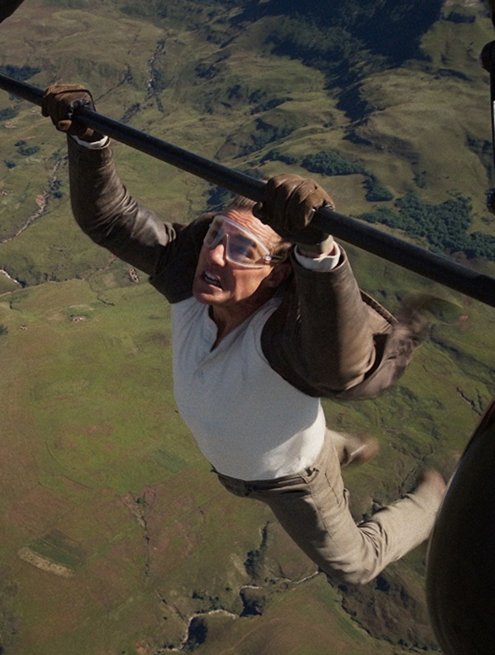 62 yaşındaki Tom Cruise hayatını tehlikeye atmaya devam ediyor! Görevimiz Tehlike 8 için geri sayım - 2