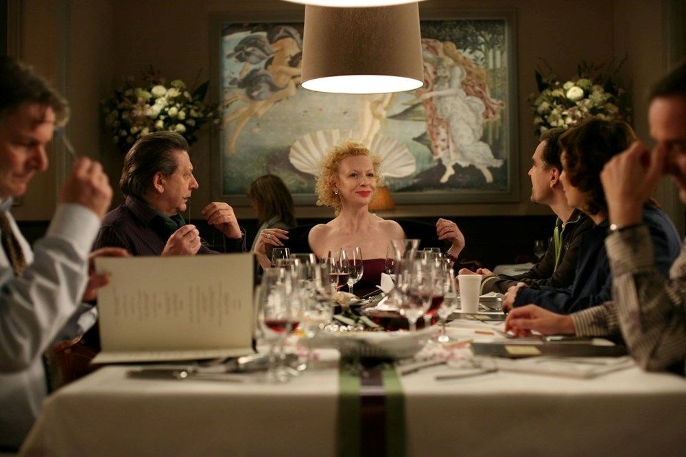 Cannes ödüllü Hüzün Üçgeni filminin başrol oyuncusu Charlbi Dean hayatını kaybetti - 5