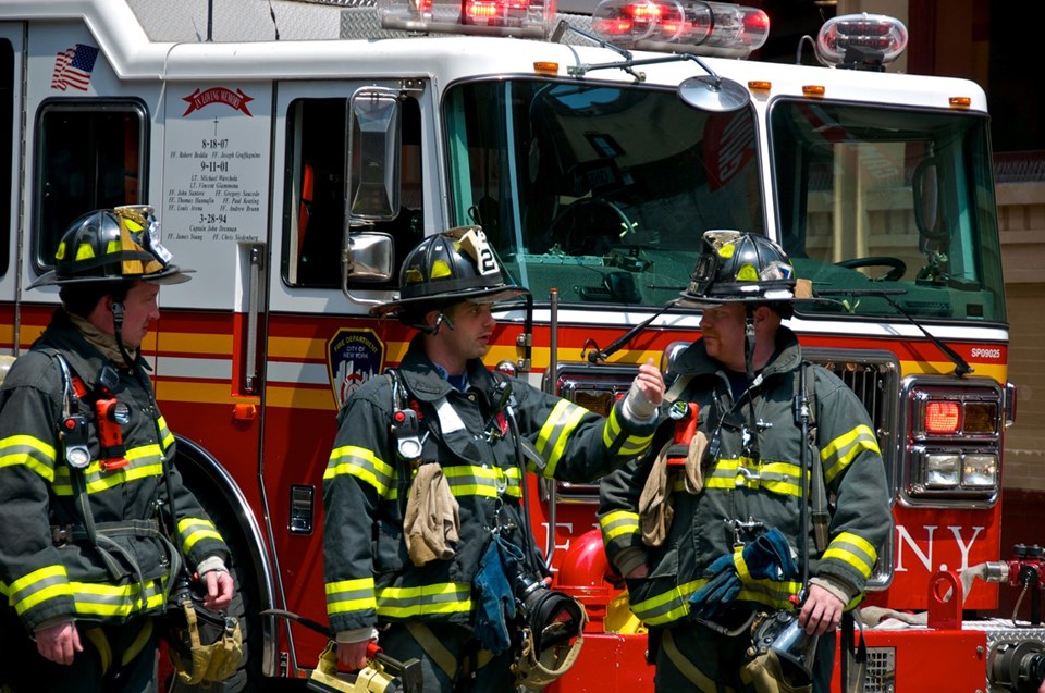 New York’ta kamu çalışanları için Covid-19 aşısı zorunluluğu başladı: 11 binden fazla çalışan ücretsiz izne çıkarıldı - 1